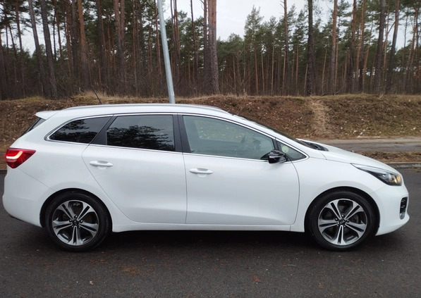 Kia Ceed cena 44500 przebieg: 91619, rok produkcji 2016 z Bydgoszcz małe 352